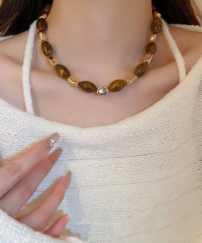 Classy Brown Elliptic Acrylic Collar Necklace