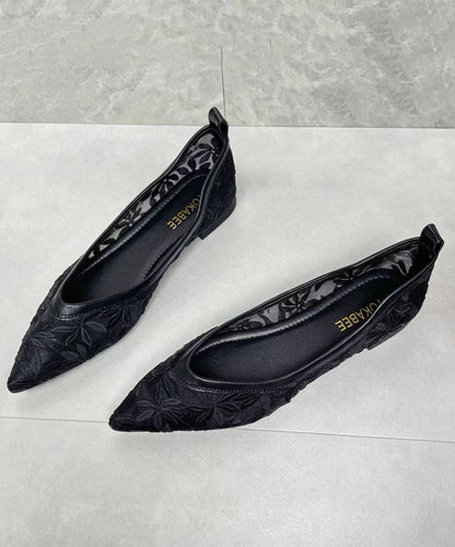 Classy Embroidered Flat Feet Shoes Black Breathable Mesh Pointed Toe