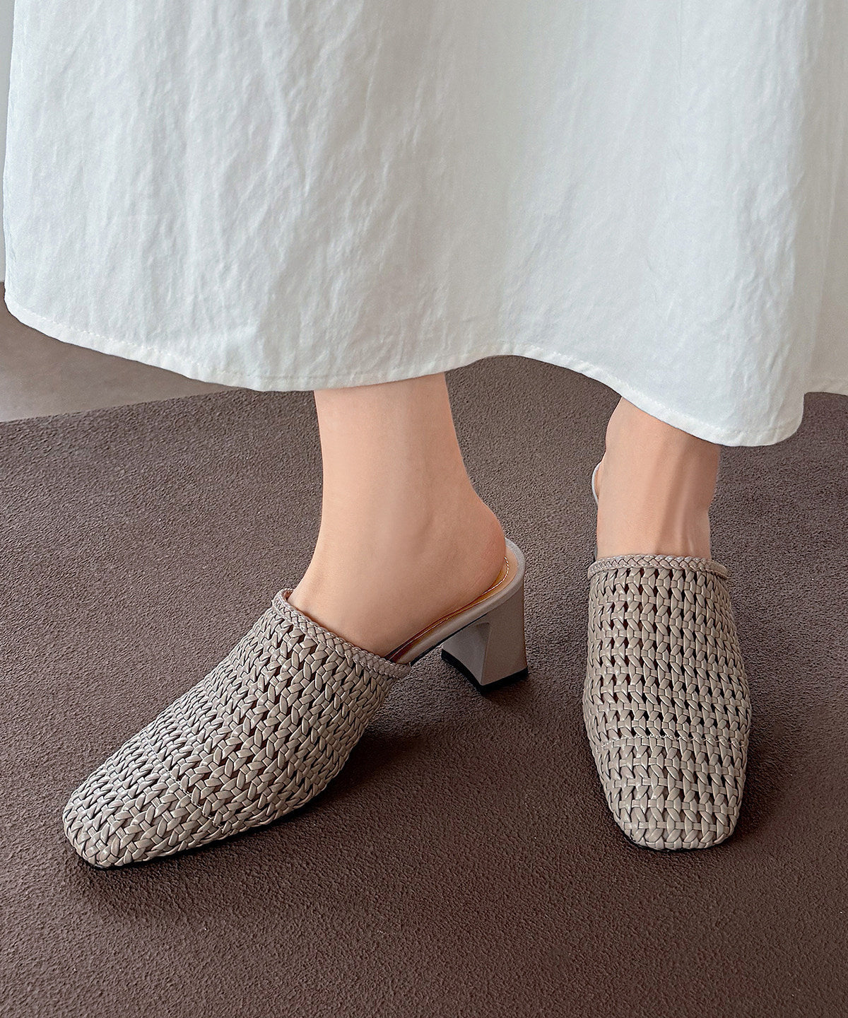 Classy Splicing Chunky Heel Grey Weave Slide Sandals