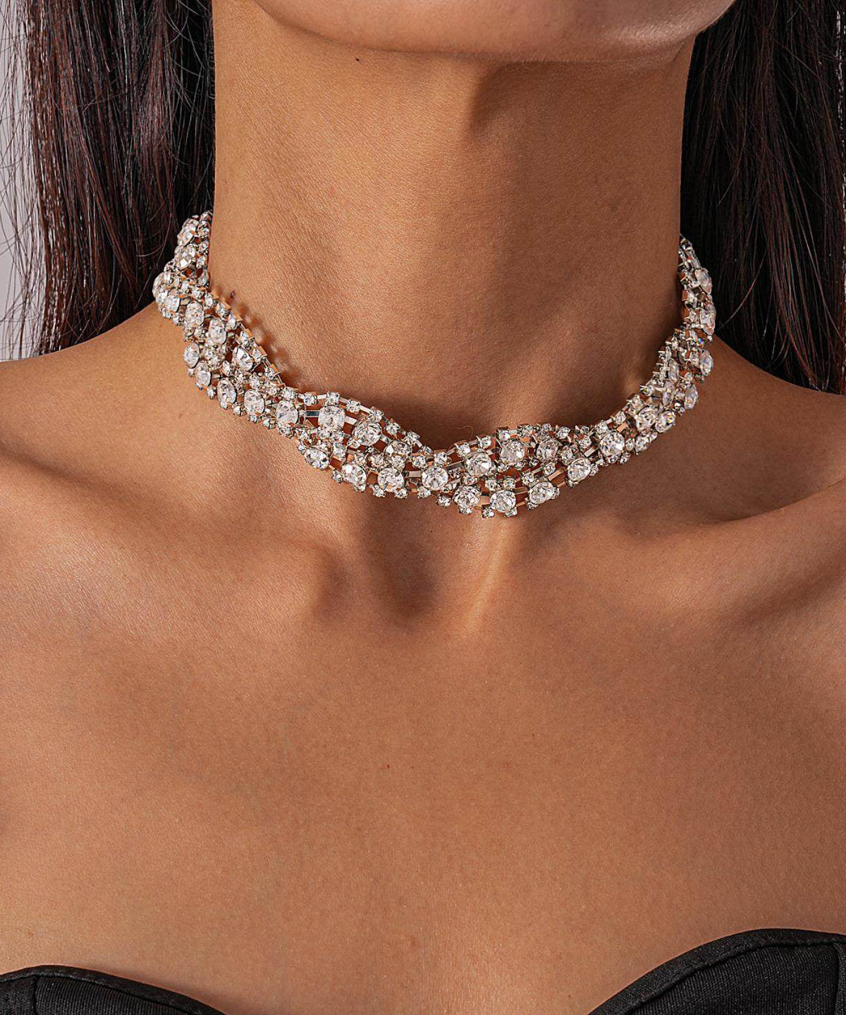 Classy White Sparkling Zircon High Quality Collar Necklace
