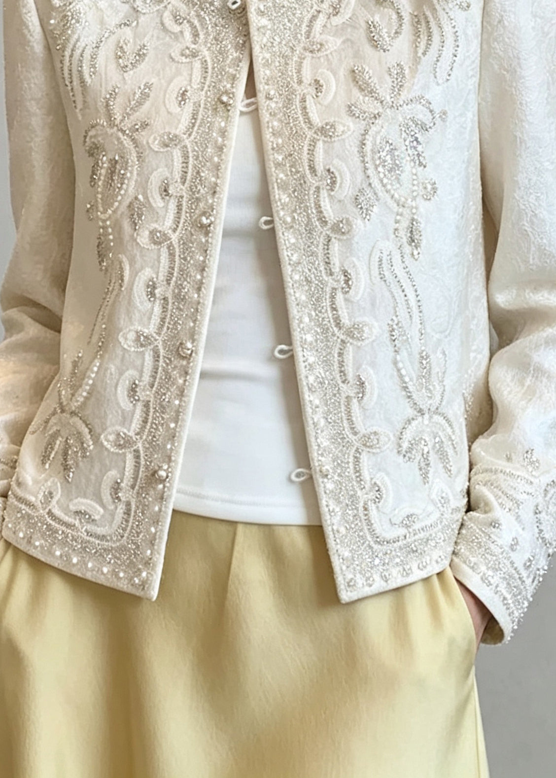 Elegant Beige Embroidered Nail Bead Coats Long Sleeve