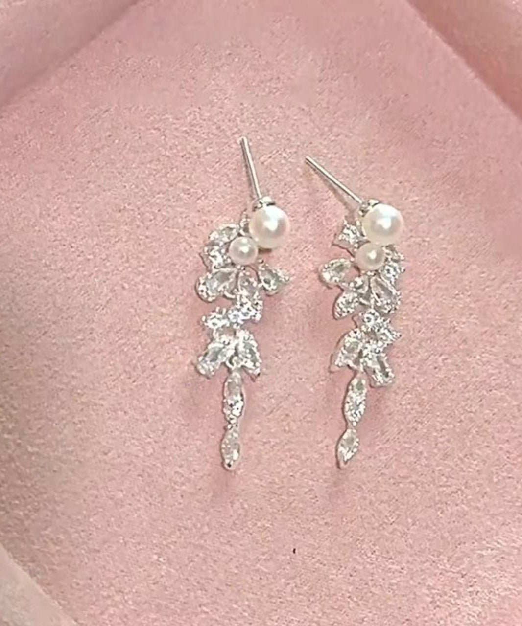 Elegant Silk Imitation Pearl Alloy Zircon Tassel Drop Earrings