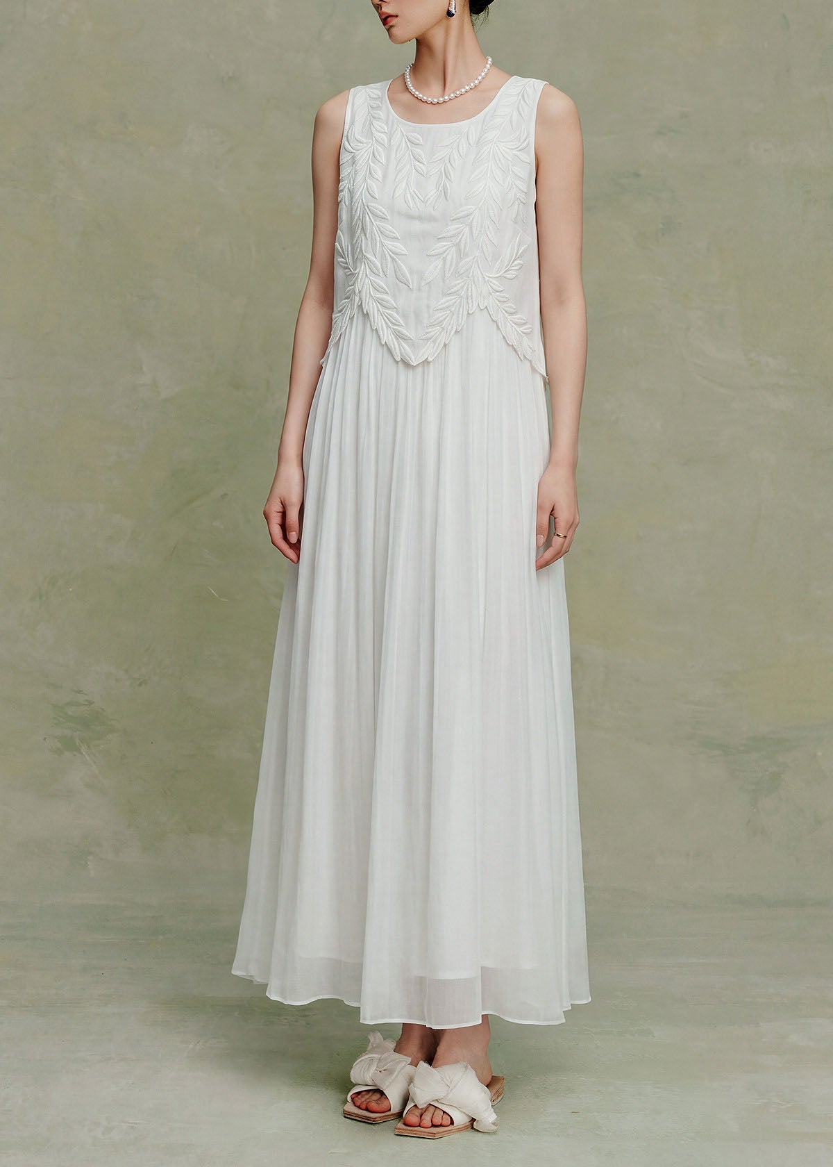 Elegant White O Neck Embroidered Silk Maxi Dress Sleeveless