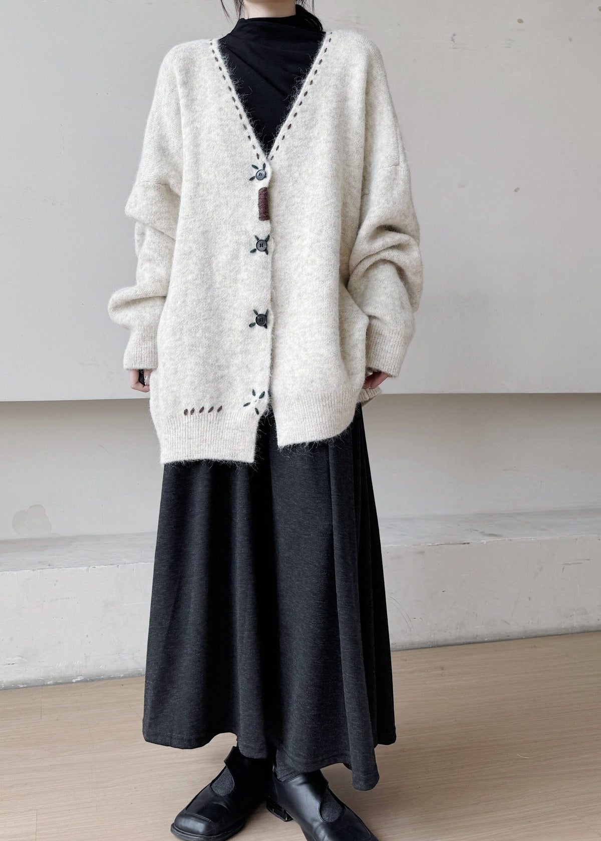 Elegant White V Neck Button Down Knit Loose Jacket Winter