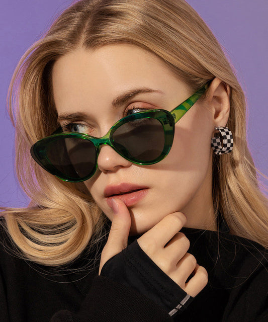 European And American Beige Versatile Triangle Sunglasses