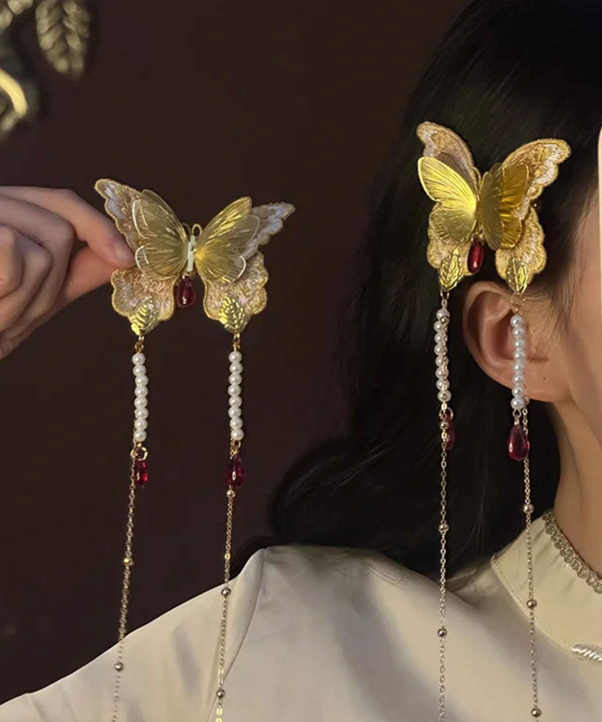 Fashion Gold Alloy Butterfly Embroidery Tassel A Pair Hairpin