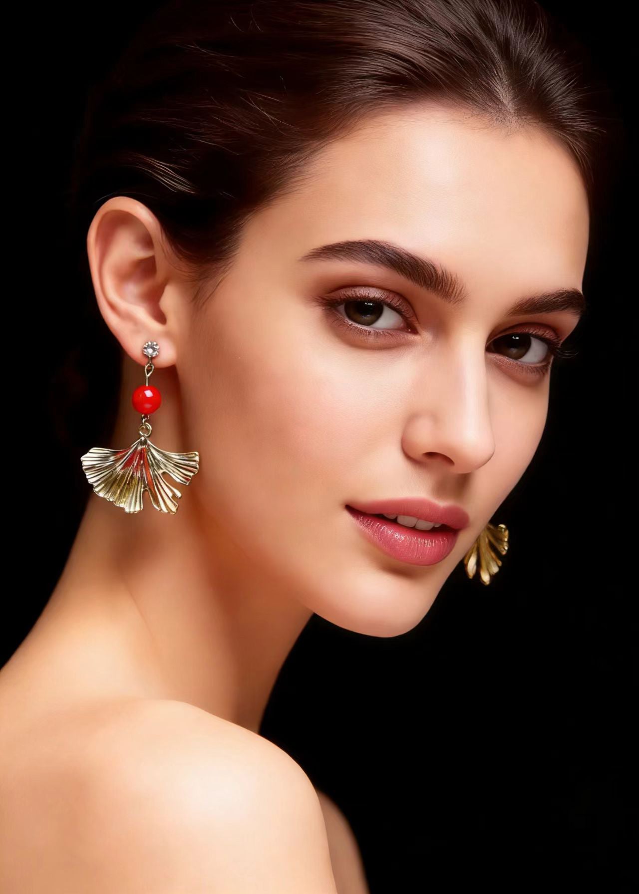 Fashion Golden Ginkgo Leaf Drop Earrings