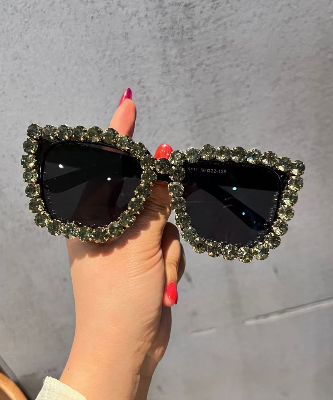 Fashion Luxury White Zircon Studded Sunglasses With Large Frame