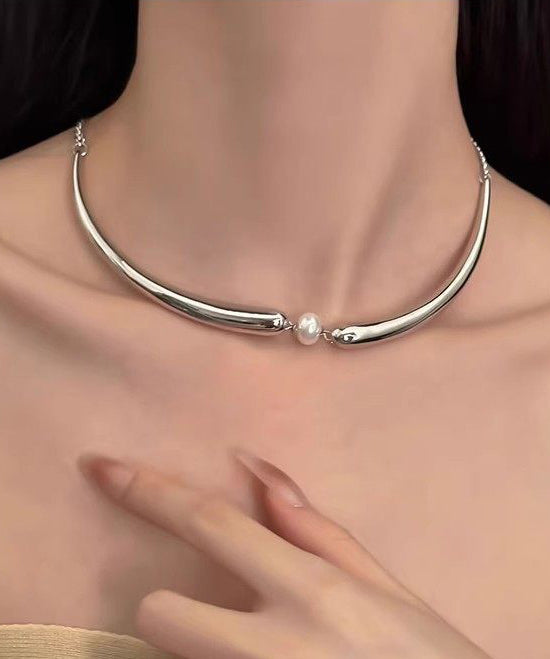 Fashion Pearl Patchwork Fine Tungsten Steel Choker