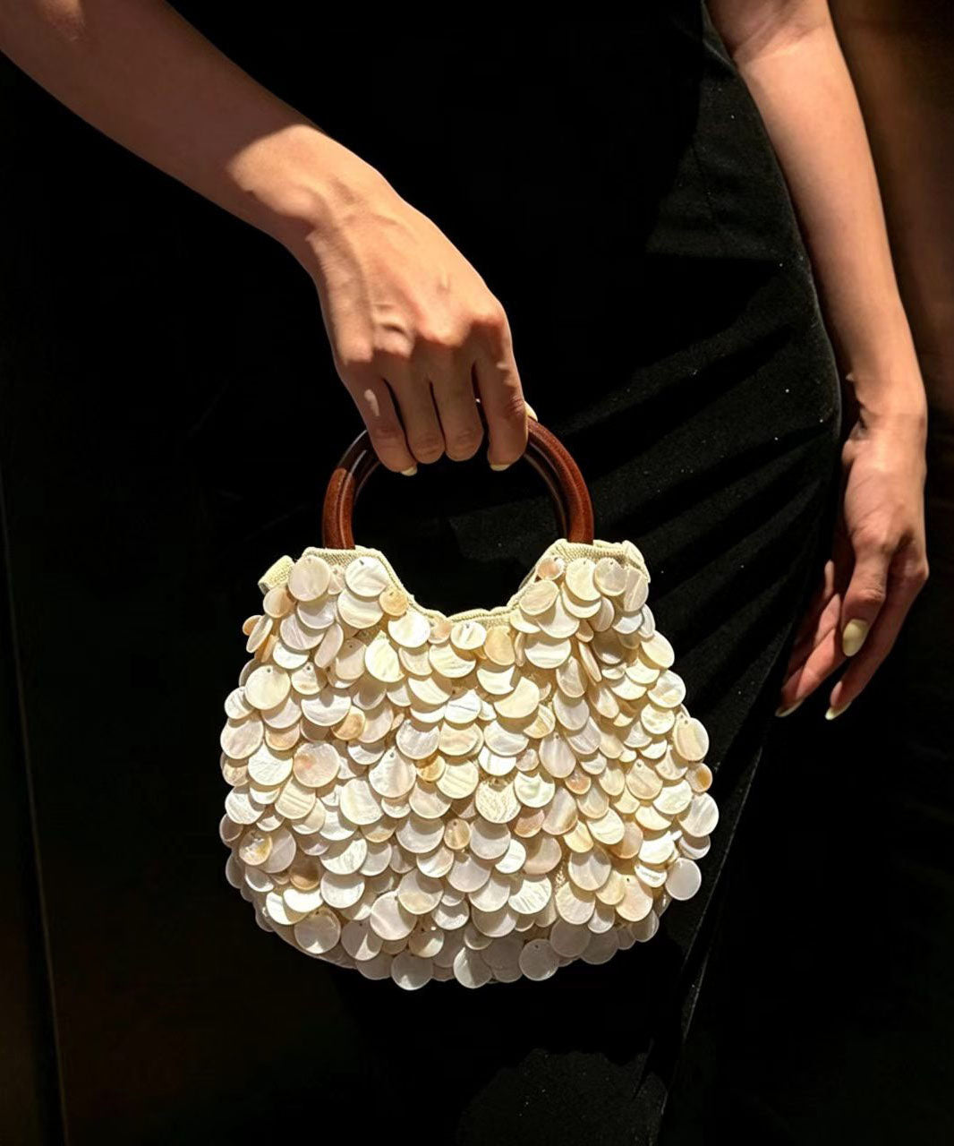 Fashion Versatile Hand Woven Shell Tote Bag