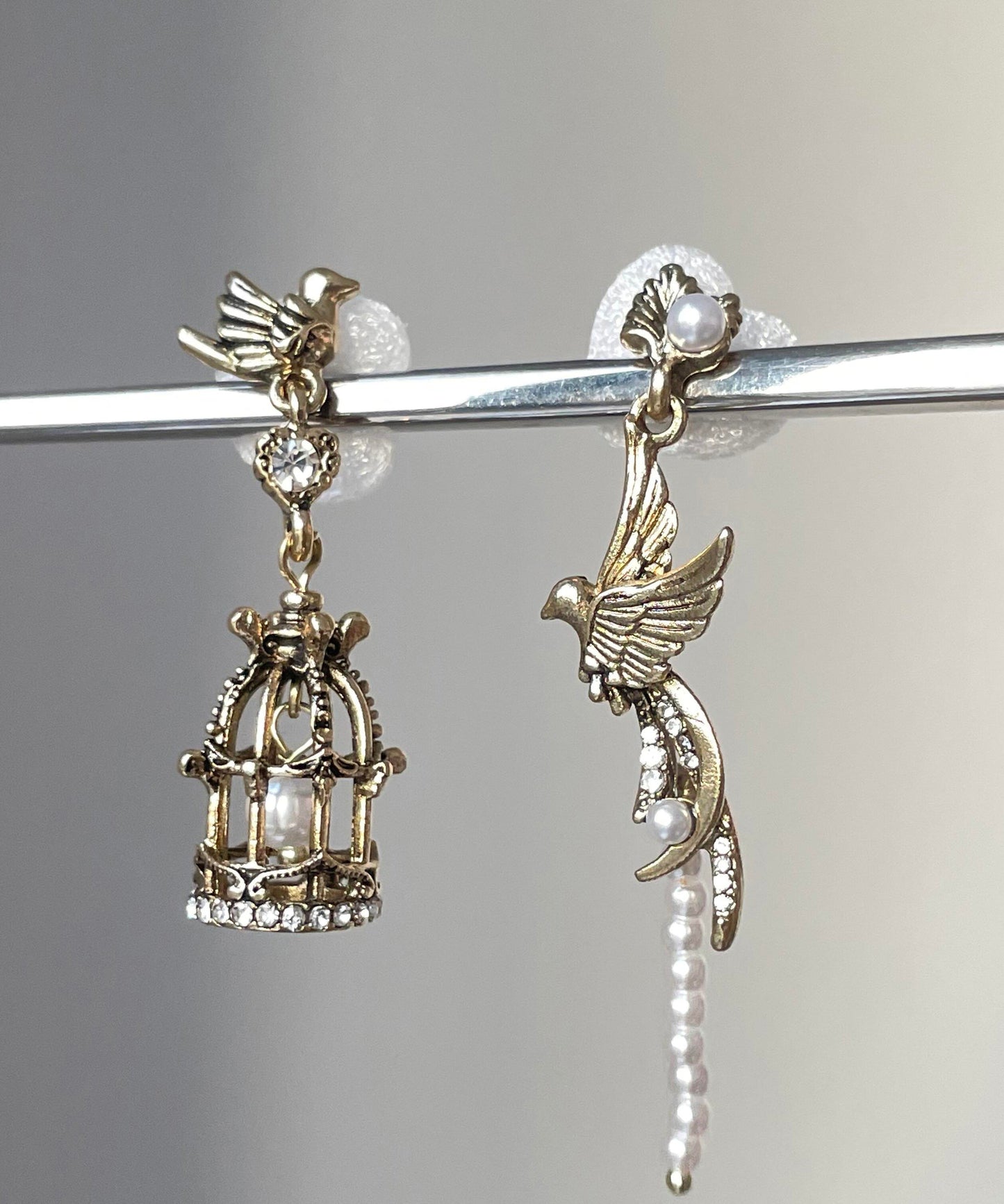 Fine Gold Alloy Asymmetrica Pearl Flying Bird Birdcage Tassel Drop Earrings