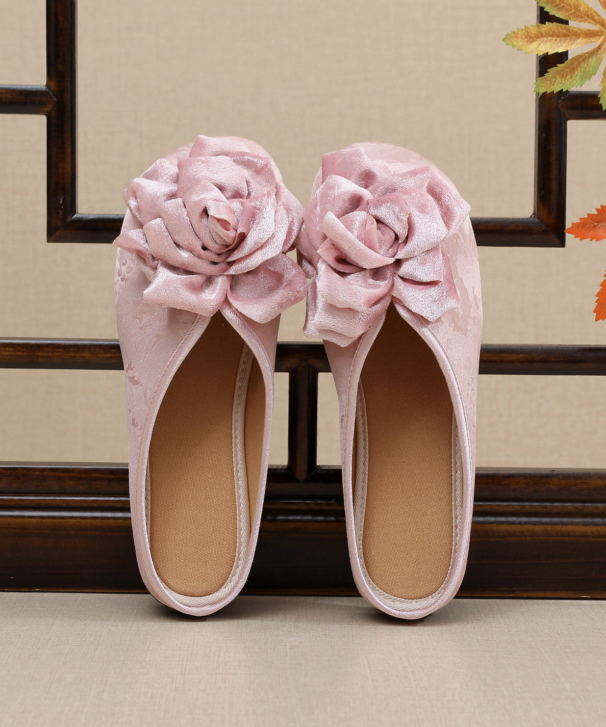 Fine Pink Jacquard Satin Fabric Handmade Flip Flops