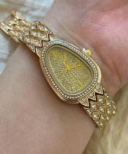 Fine Rose Metal Zircon Quartz Movement Snakelike Watches