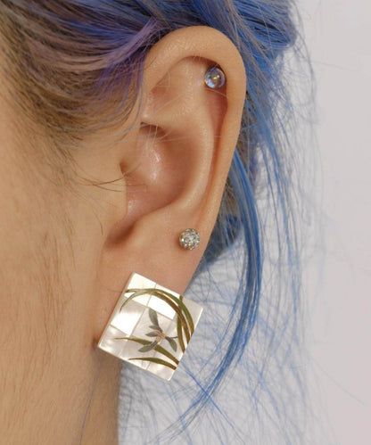 Fine Silk Alloy Floral Stud Earrings
