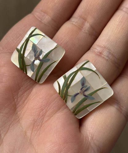 Fine Silk Alloy Floral Stud Earrings