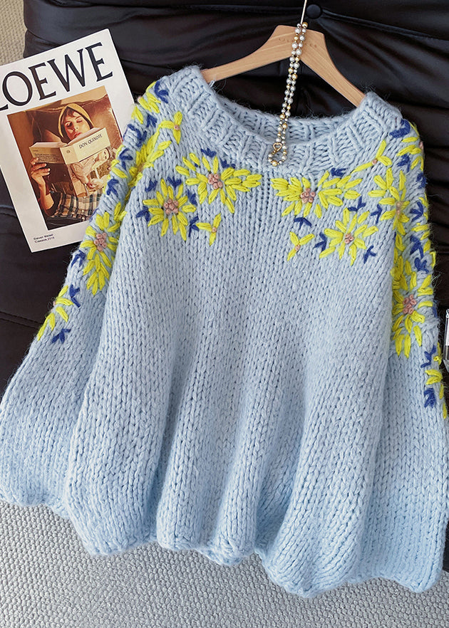 Fitted Blue Embroidered Thick Knitted Tops Fall