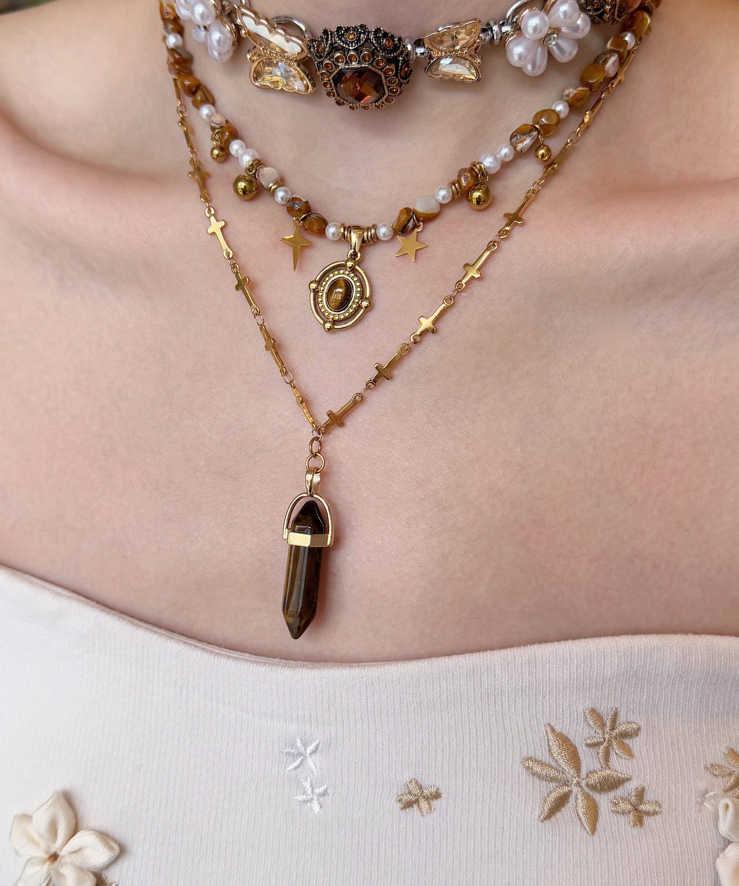 Floral Brown Tiger's Eye Pearl Butterfly Titanium Steel Three Piece Set Pendant Necklace