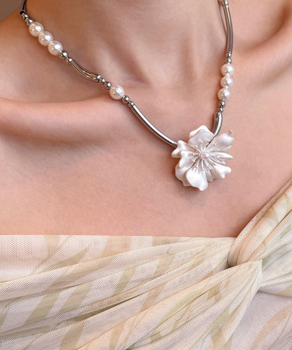 Floral White Pearl Alloy Pendant Necklace