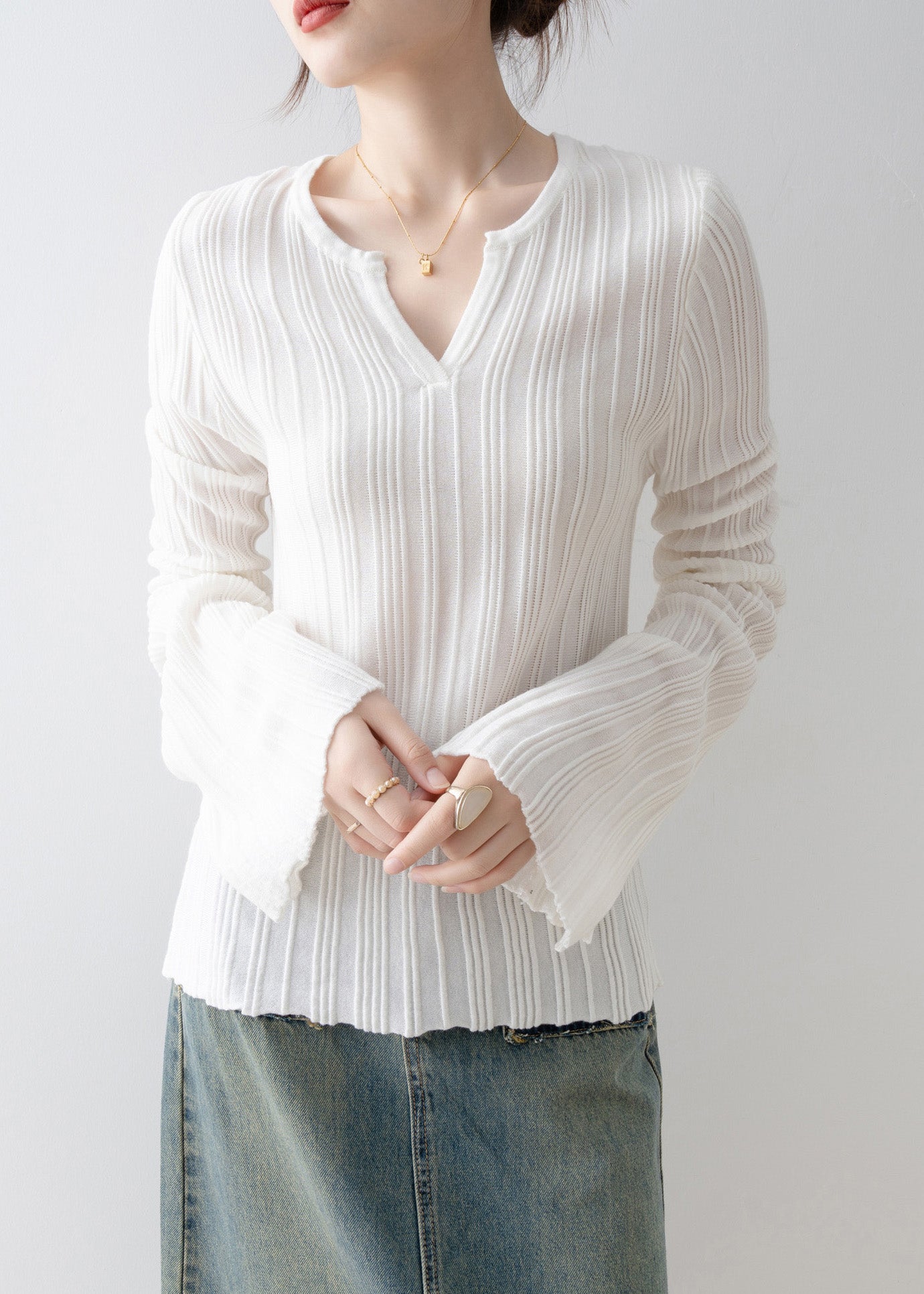French White V Neck Knit Sweaters Flare Sleeve