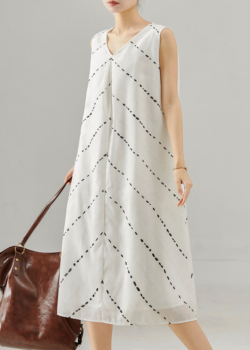 French White V Neck Striped Chiffon Dresses Sleeveless
