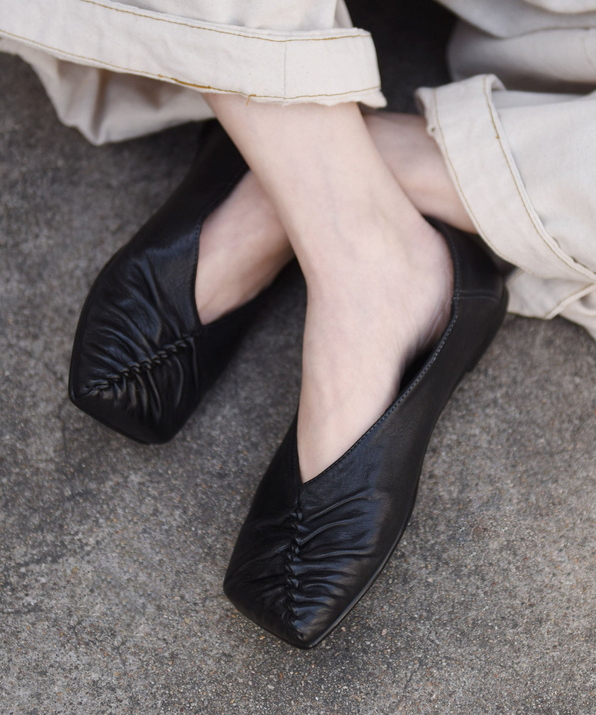 Genuine Leather Flat Shoes Black Wrinkled Flat Feet Shoes