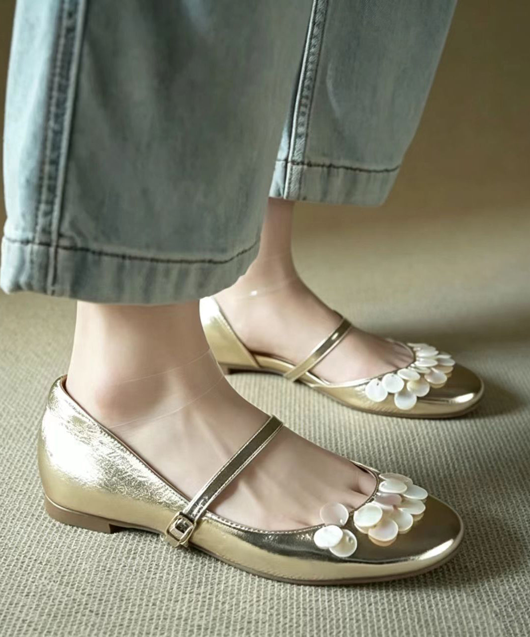 Gold Round Toe Shell Decor Buckle Strap Faux Leather Wedge Shoes