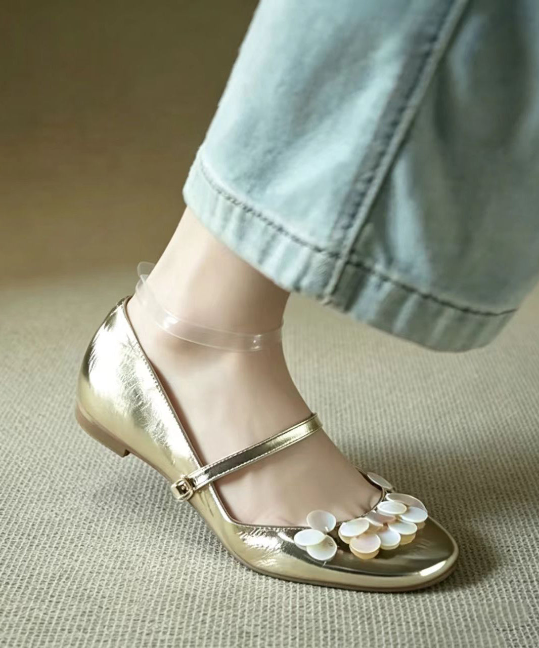 Gold Round Toe Shell Decor Buckle Strap Faux Leather Wedge Shoes
