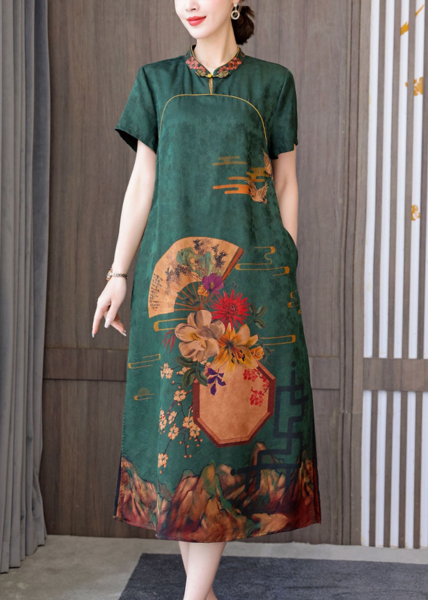 Green 2025 Silk Cheongsam Dress Stand Collar Side Open Short Sleeve