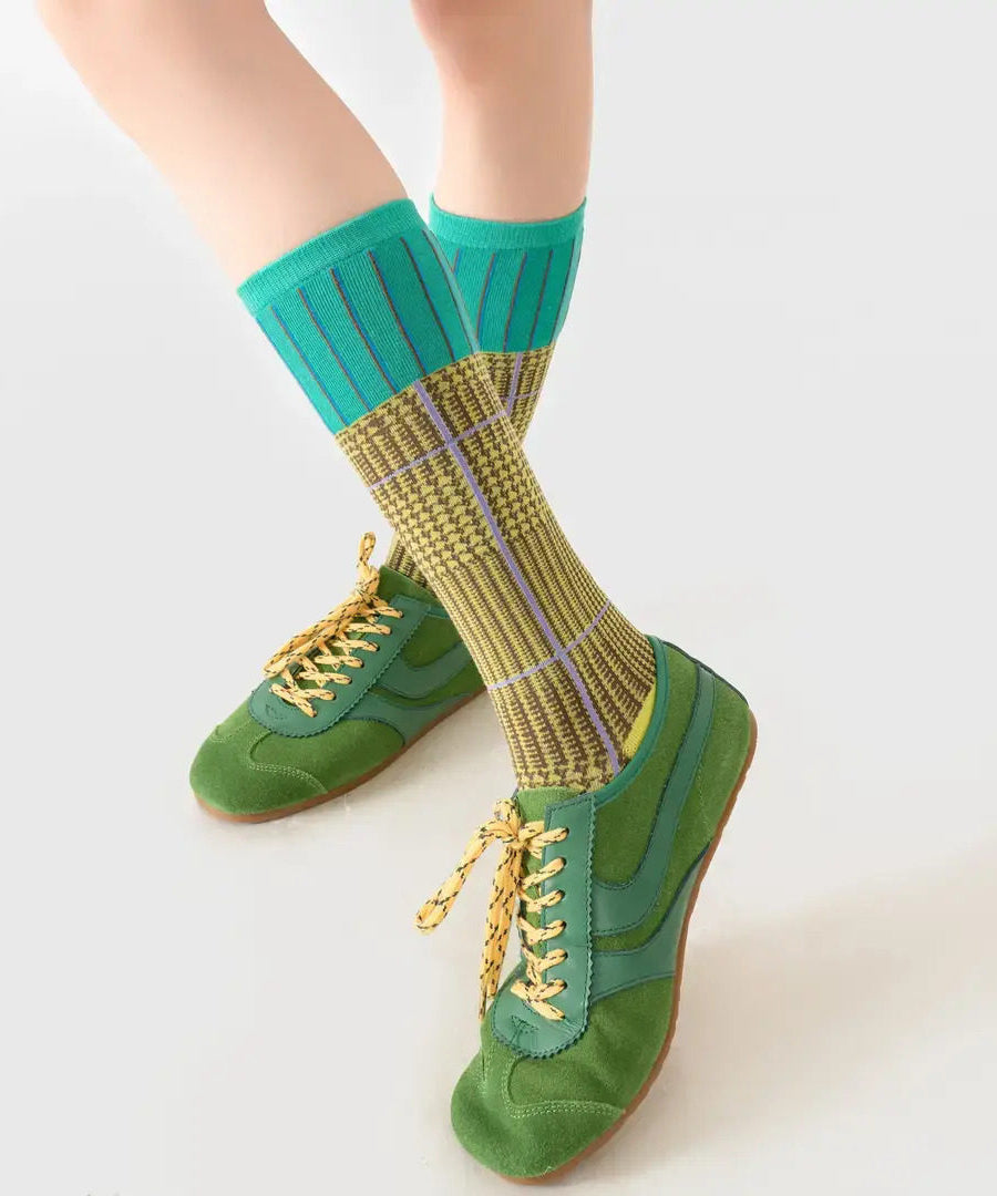 Hot Selling Contrasting Striped Fashion Over The Calf Socks