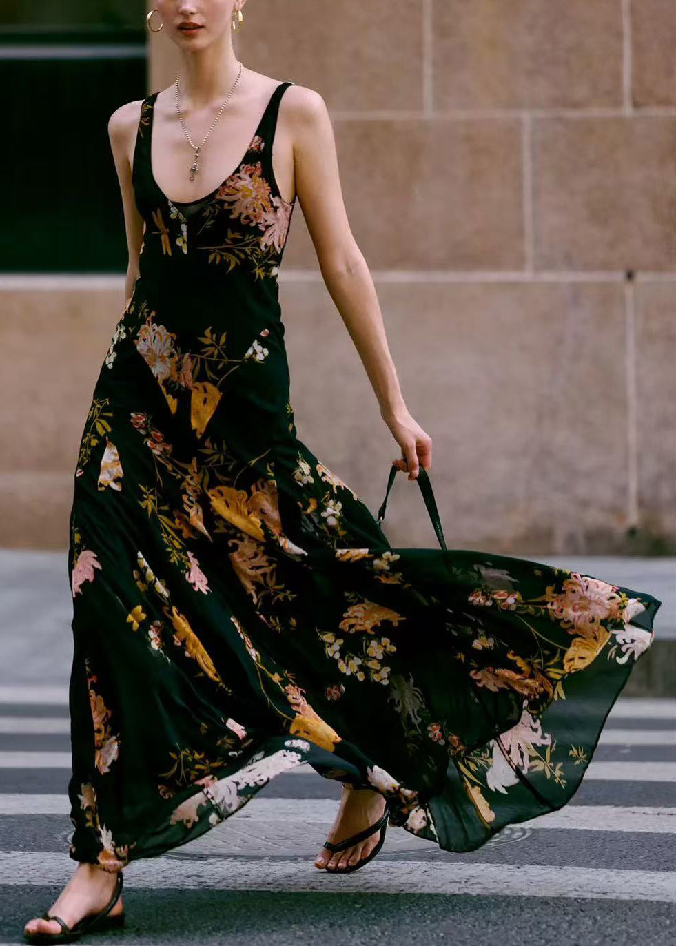 Italian Black V Neck Print Chiffon Spaghetti Strap Dress Sleeveless