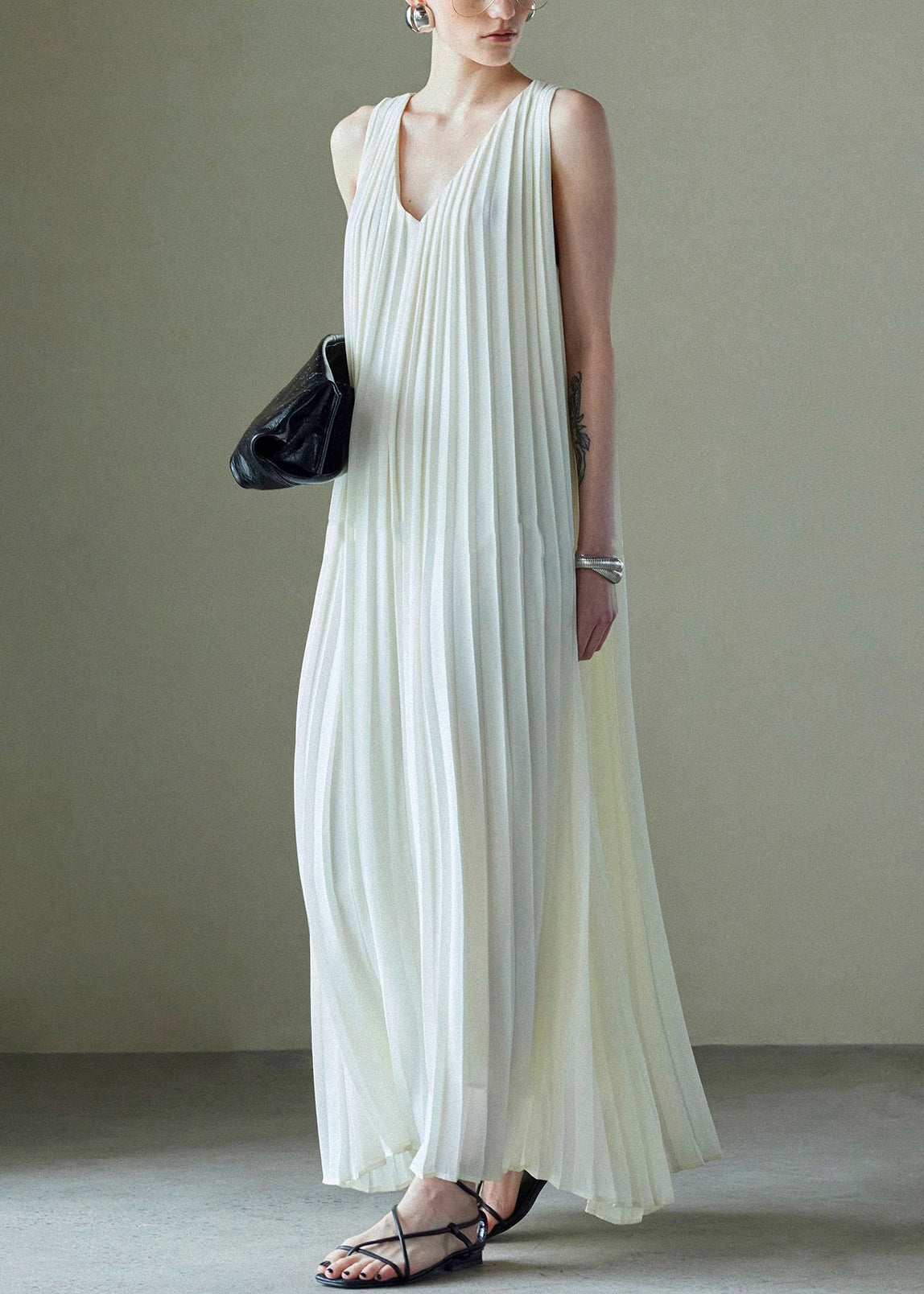 Italian White V Neck Wrinkled Solid Chiffon Maxi Dresses Sleeveless