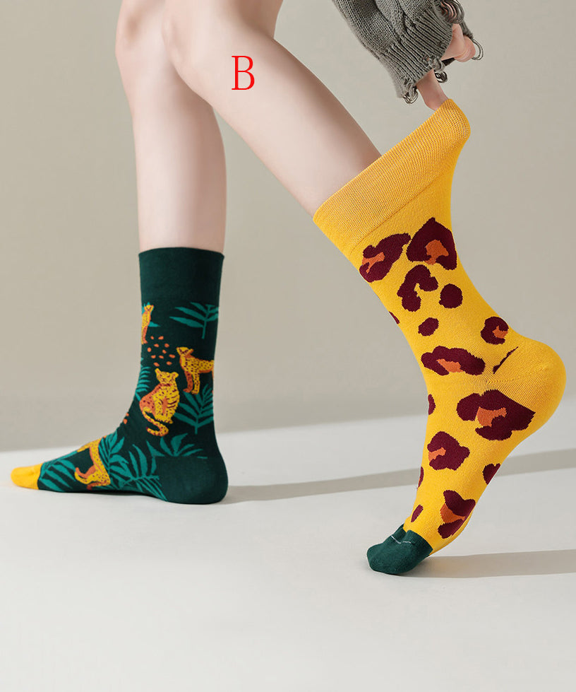 Japanese Style Asymmetrical Jacquard Fashion Mid Tube Socks