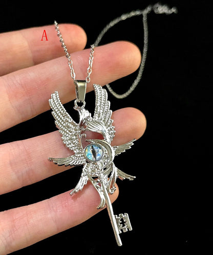 Light Luxury Design Metal Pendant Necklace