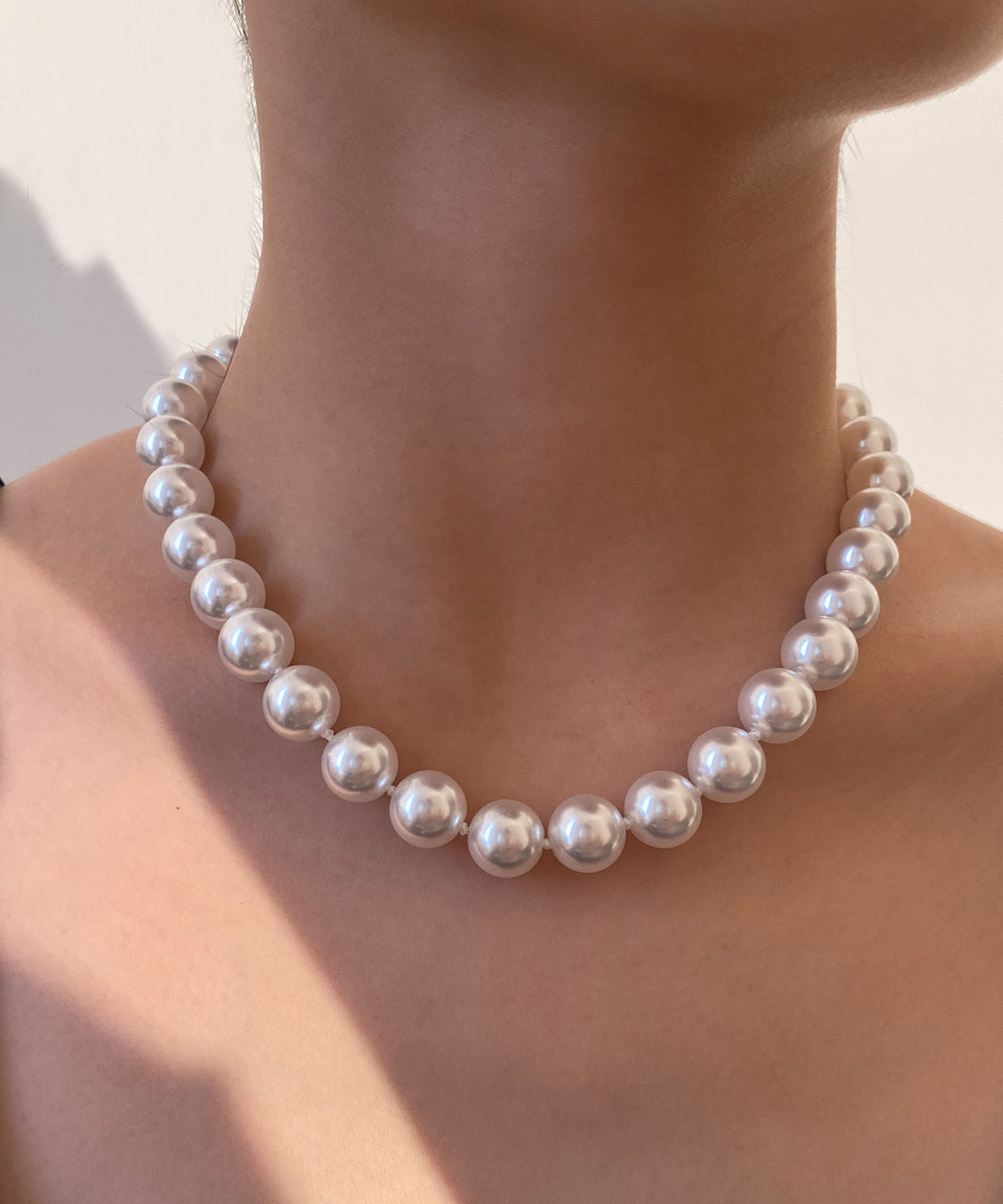 Light Luxury Imitation Natural Seawater Extreme White Pearl Alloy Necklace