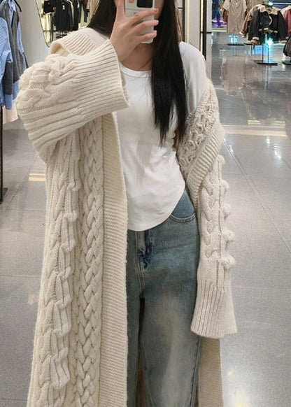 Loose White Peter Pan Collar Thick Knit Cardigan Spring