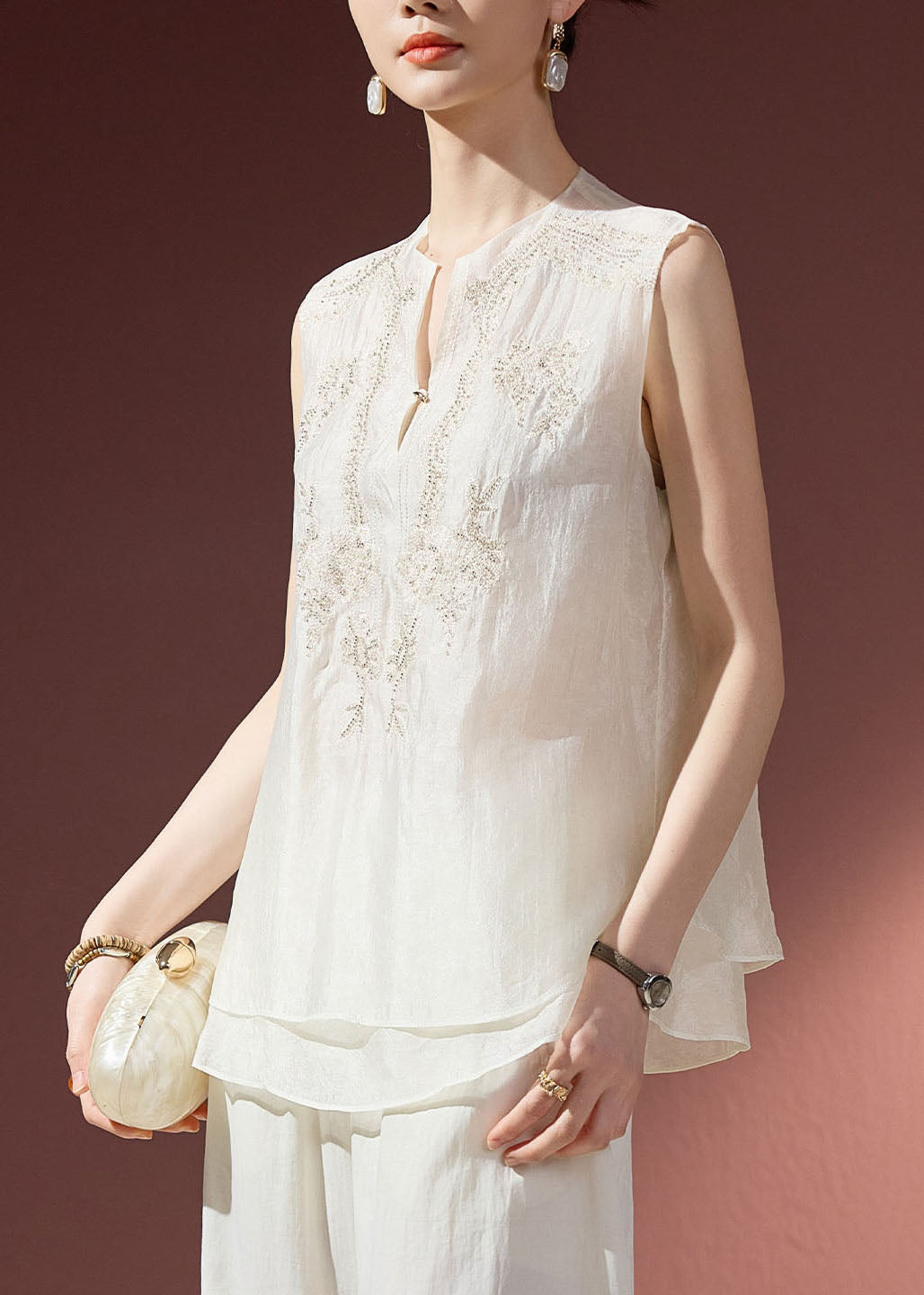 Modern White Embroidered Layered Chiffon Tops Sleeveless