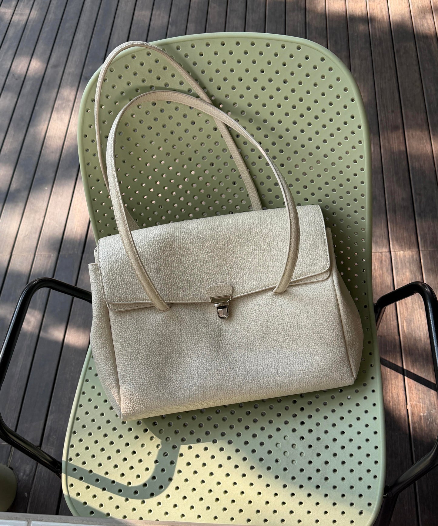 Modern White Large Capacity Faux Leather Shoulder Bag