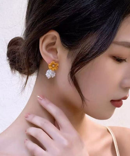 Modern Yellow Sterling Silver Overgild Camellia Pearl Stud Earrings