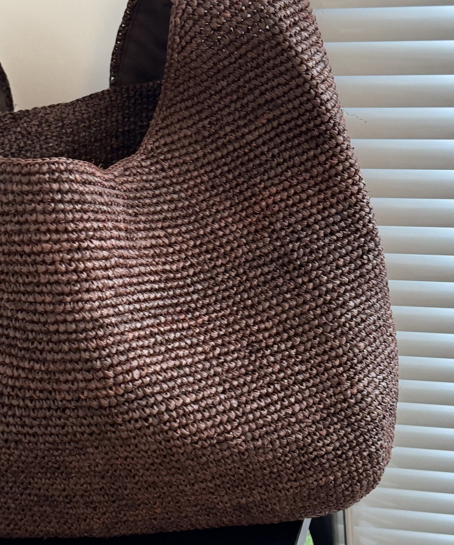 New Coffee Colored Straw Woven Large Capacity Shoulder Bag