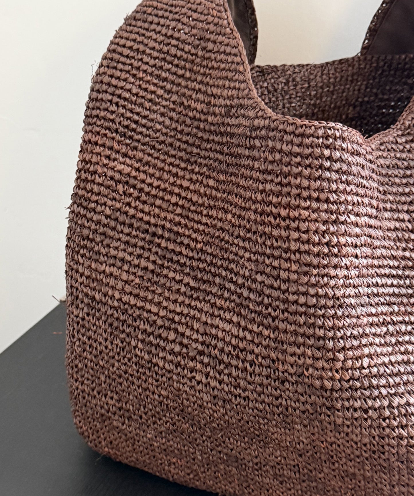 New Coffee Colored Straw Woven Large Capacity Shoulder Bag