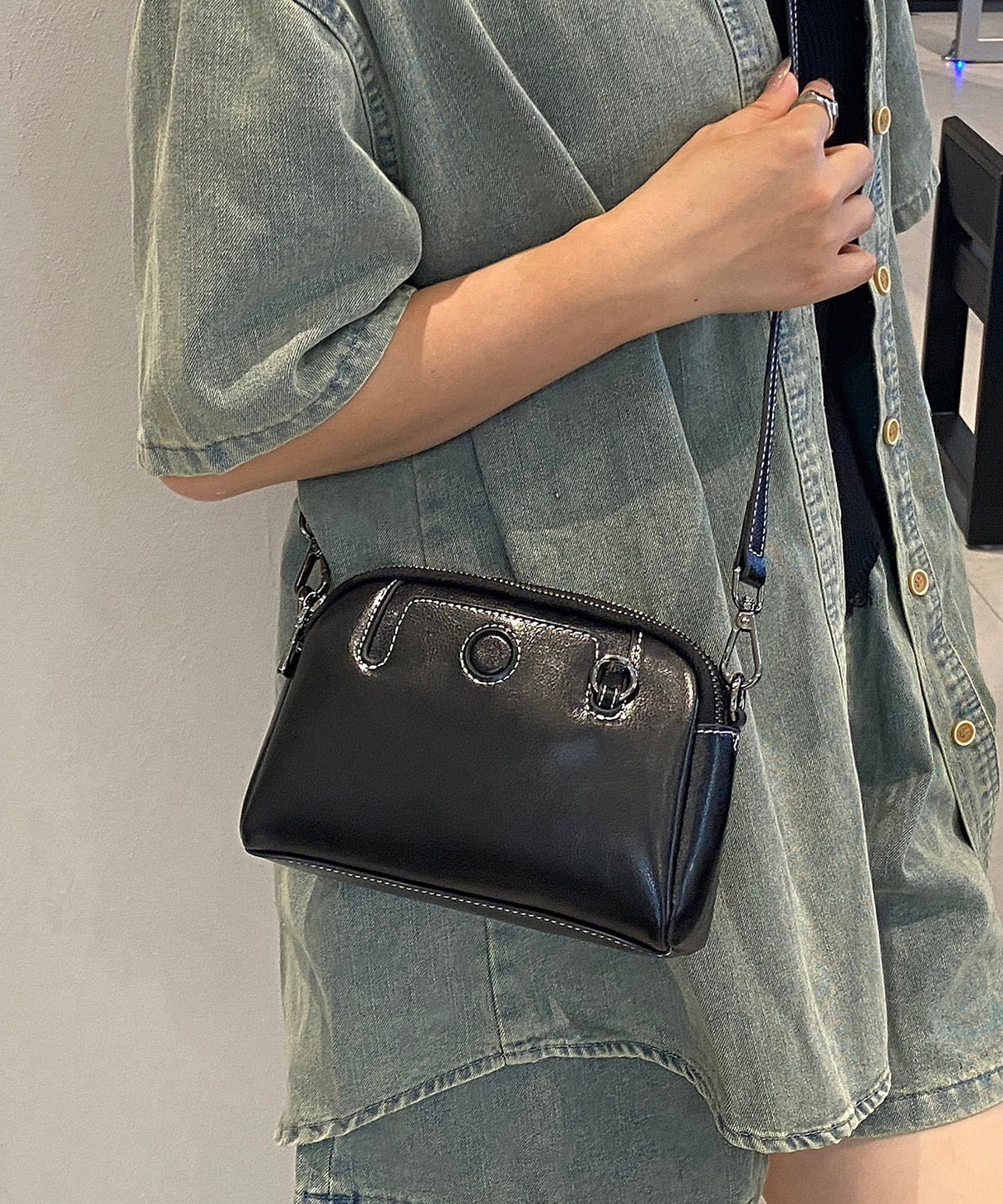 New Fashion Coffee Calf Leather Versatile Crossbody Bag