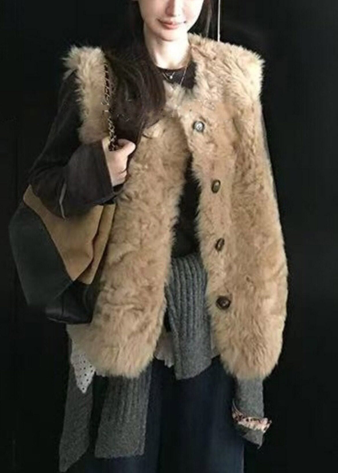 Oat Color O-Neck Patchwork Faux Fur Waistcoat Fall