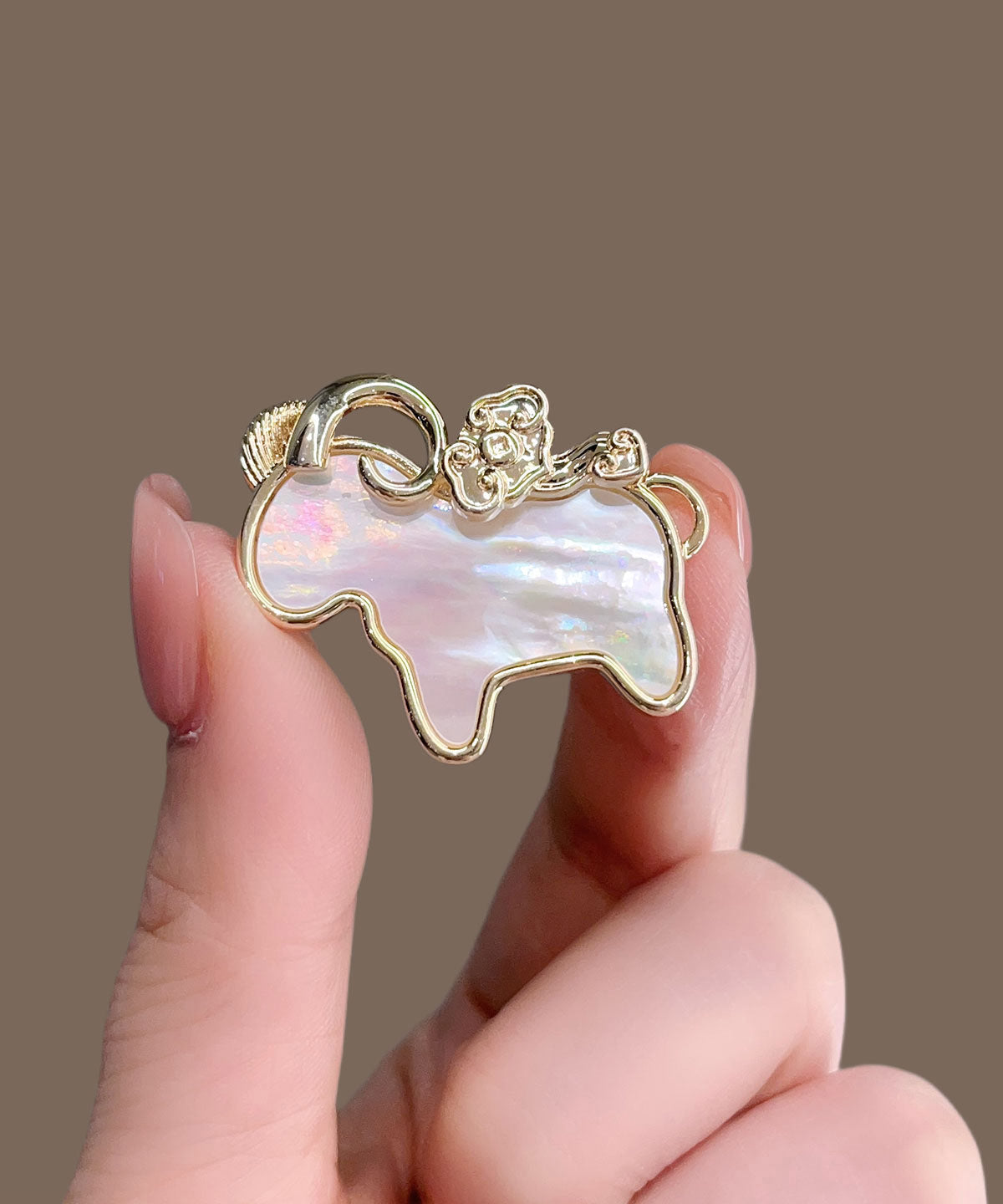 Original Design Gold Copper Overgild Shell Goat Brooches