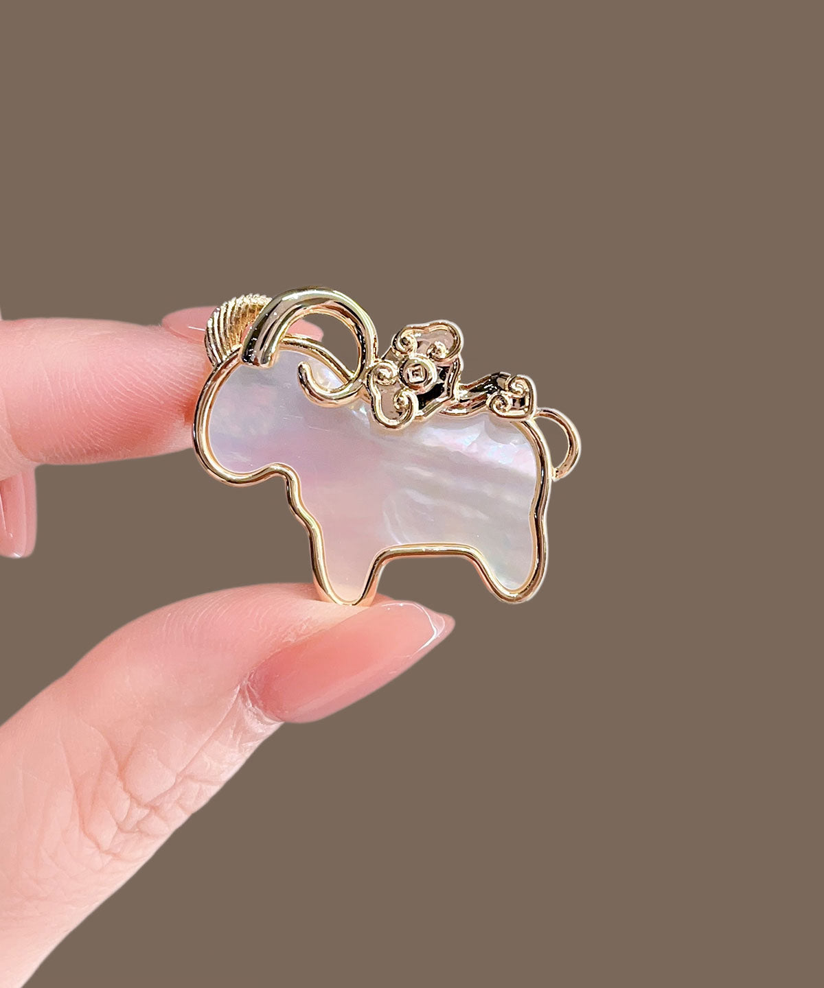 Original Design Gold Copper Overgild Shell Goat Brooches