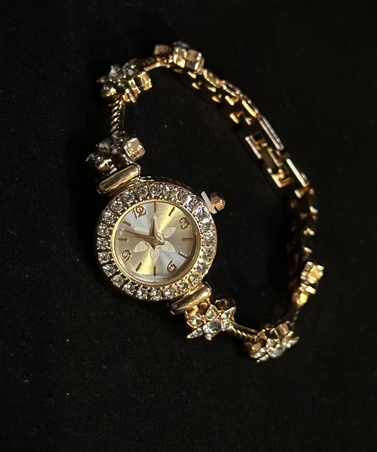 Original Design Gold Metal Alloy Zircon Floral Watches