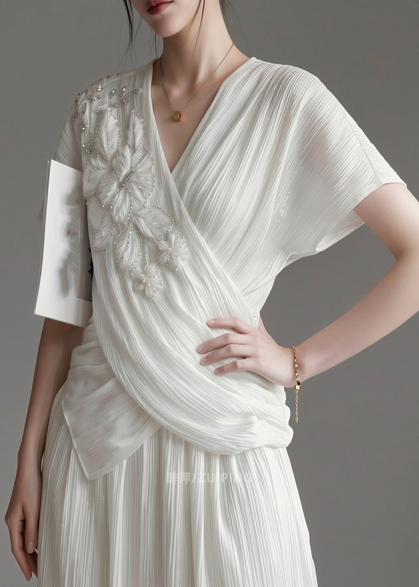 Original Design White V Neck Nail Bead Tops Summer