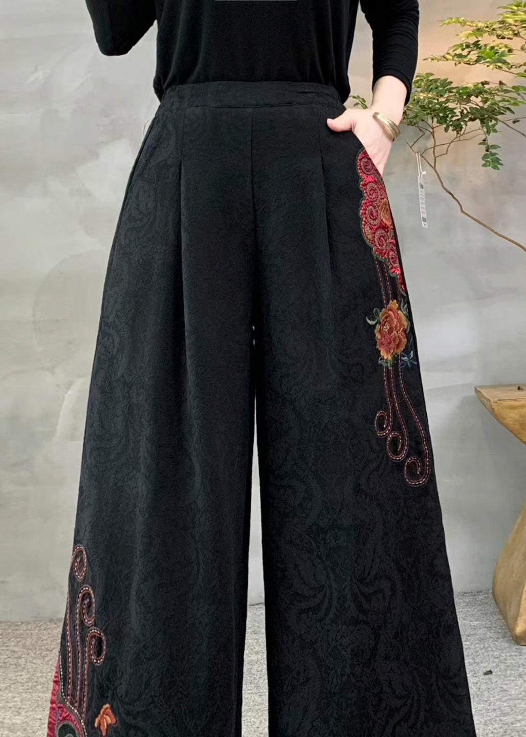 Red Pockets Warm Fleece Pants Embroidered Elastic Waist Winter