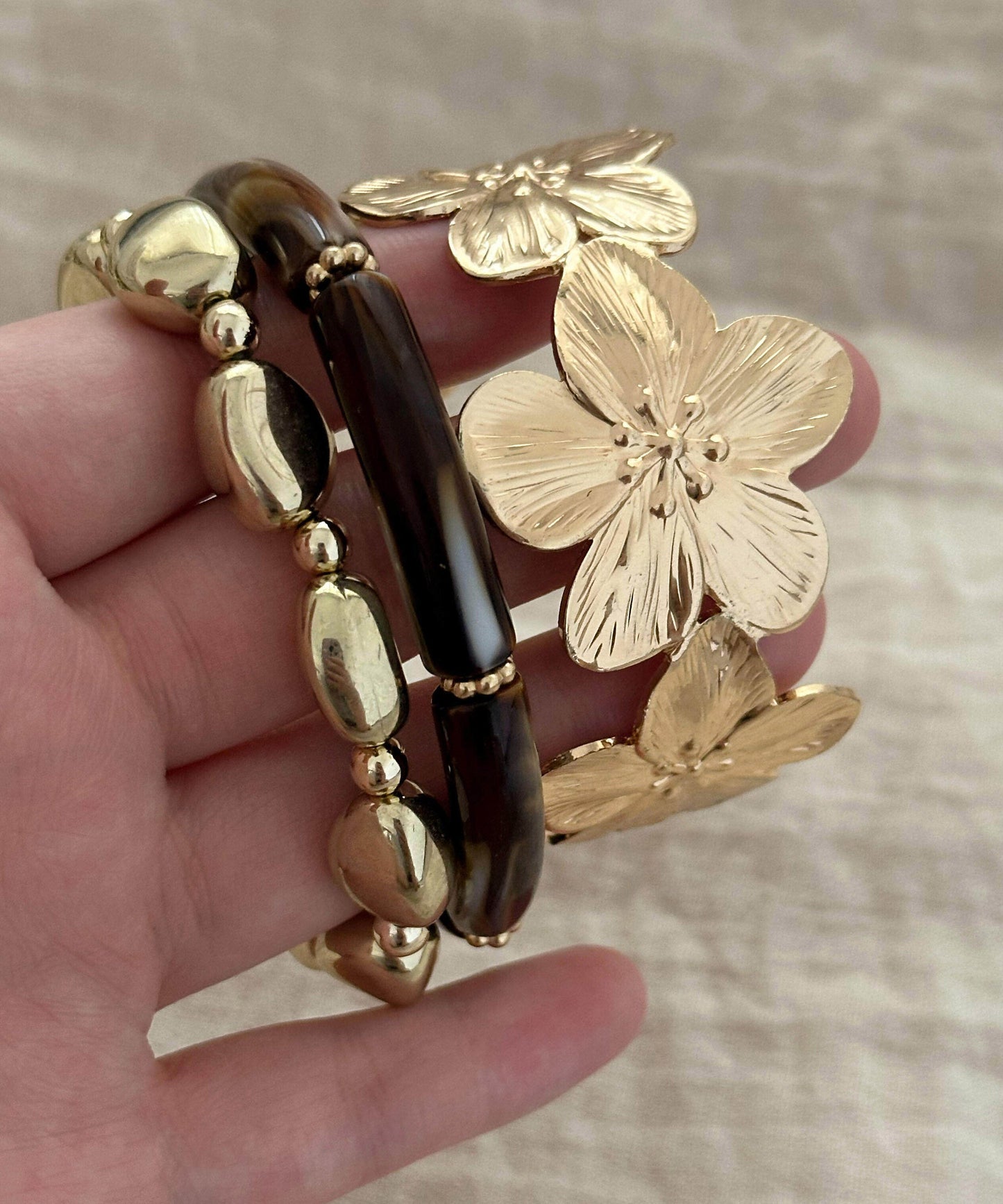 Retro Colorblock Copper Alloy Floral Bangle