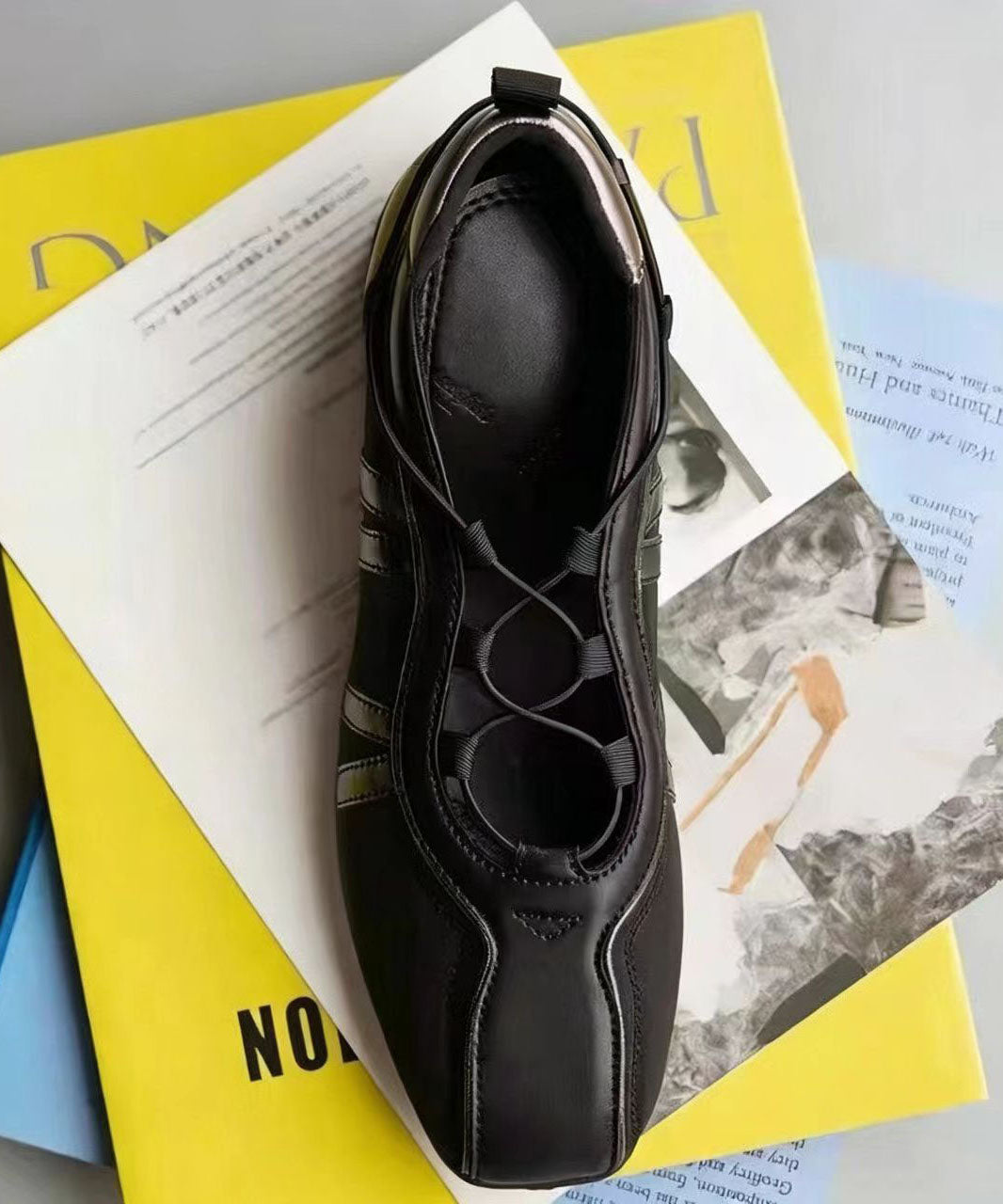 Retro Cross Strap Chunky Flat Shoes For Women Black Faux Leather