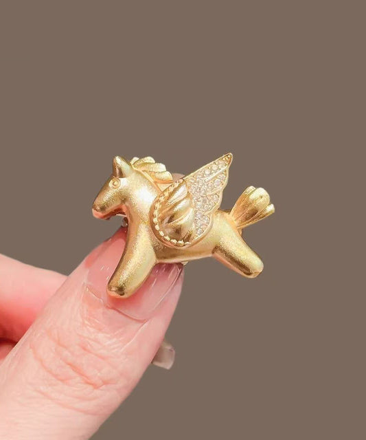 Retro Gold Zircon Alloy Pegasus Lapel Pin Brooches
